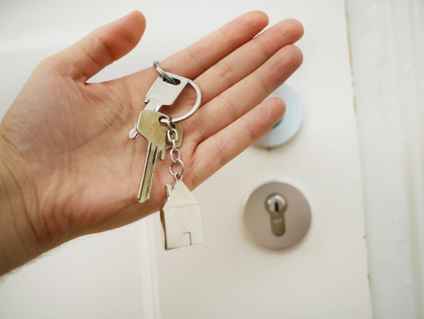 https://RebeccaM.StopRentingStartOwning.net